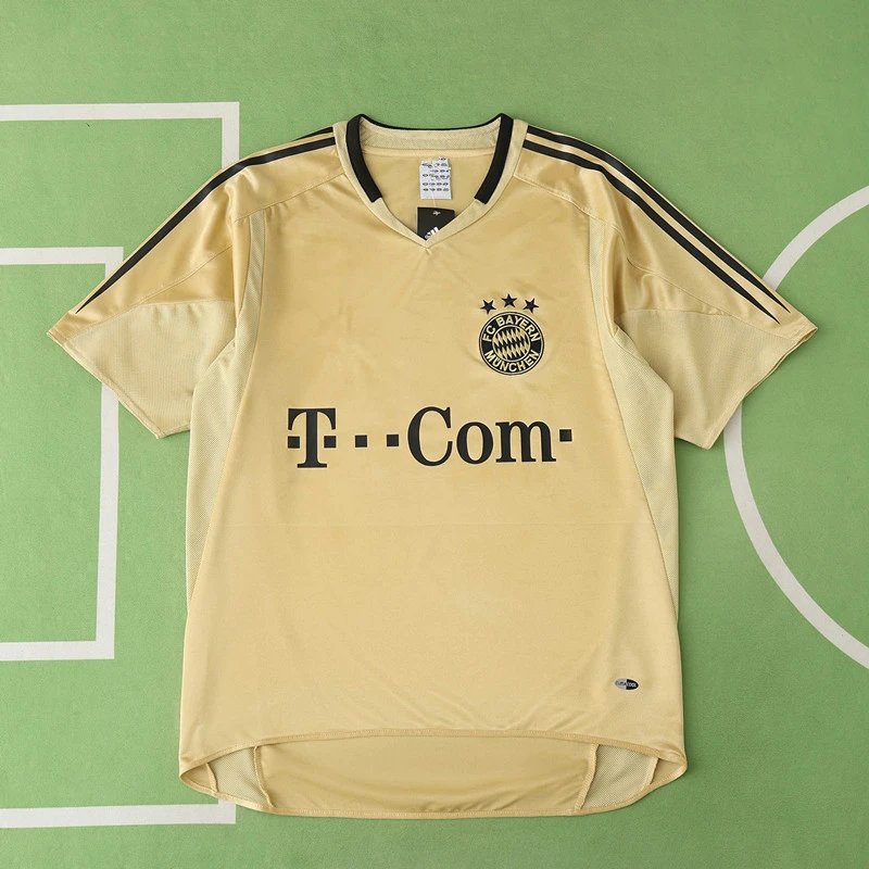 04/05 Bayern Away Yellow Retro Shirt