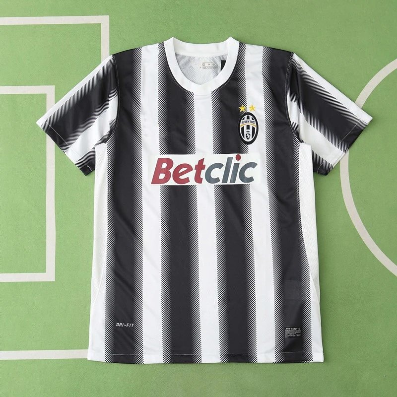 11/12 Juventus Home Retro Shirt